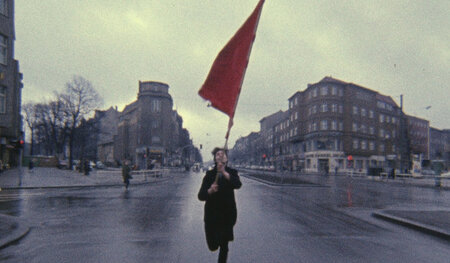 Ein altes Lied in Berlin-Steglitz, 1968 erlaufen: »So flieg, du ...
