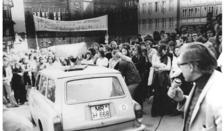 Studierendenprotest im Marburg der 70er Jahre: Hans Heinz Holz h...