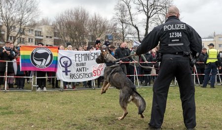 Gegenkundgebung zum rechten »Frauenmarsch« am Samstag in Berlin-...
