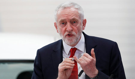 Jeremy Corbyn während seiner Ansprache am Montag in Coventry