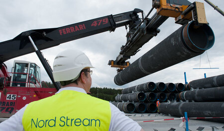 Mit Nord Stream 1 und 2 soll die Versorgung der BRD und weiterer... Mit Nord Stream 1 und 2 soll die Versorgung der BRD und weiterer...