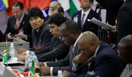 Solidarität in Südamerika: Der Präsident Boliviens, Evo Morales,...