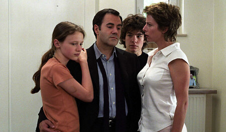 Die Familie Davert (v.l.: Christa ­Theret, Jose Garcia, Geordy M...