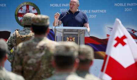 Aufmarschgebiet Südkaukasus: Georgiens Präsident Giorgi Margwela...