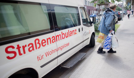 Immer häufiger übernehmen Initiativen wie die Straßenambulanz de...