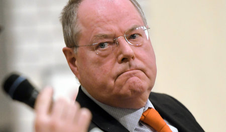 Peer Steinbrück bei der Präsentation seines neuen Buches am 8. M...