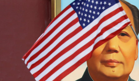 Washington will der Wirtschaftsexpansion Chinas Grenzen setzen. ... Washington will der Wirtschaftsexpansion Chinas Grenzen setzen. ...