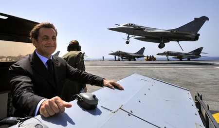Früher auf dem Flugzeugträger »Charles de Gaulle«, jetzt in Poli... Früher auf dem Flugzeugträger »Charles de Gaulle«, jetzt in Poli...