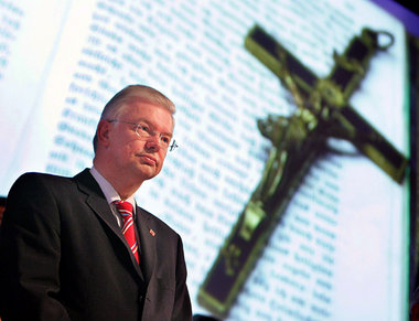 Zwei Jahrtausende Kirchenpädagogik im Rücken: Hessens Ministerpr...