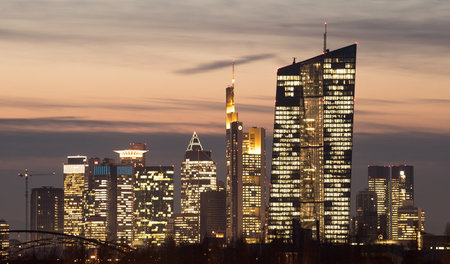Hauptsitz der Europäischen Zentralbank ist Frankfurt am Main, wo... Hauptsitz der Europäischen Zentralbank ist Frankfurt am Main, wo...