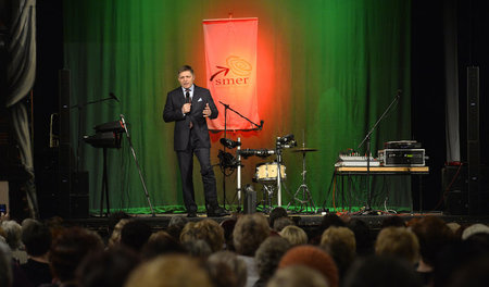 Robert Fico während des Wahlkampfs 2014 in Skalica Robert Fico während des Wahlkampfs 2014 in Skalica