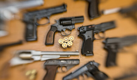 Tickende Zeitbomben: 24.500 Waffen aus Privatbesitz sind als ver... Tickende Zeitbomben: 24.500 Waffen aus Privatbesitz sind als ver...