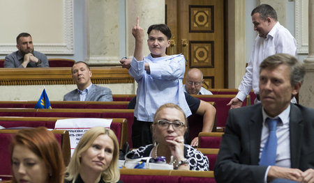 Klares Zeichen der Ablehnung: Nadeschda Sawtschenko am 22. Juni ... Klares Zeichen der Ablehnung: Nadeschda Sawtschenko am 22. Juni ...