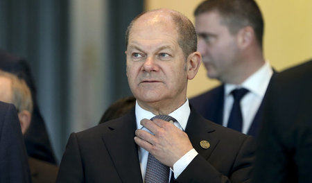 Der neue deutsche Finanzminister Olaf Scholz beim Treffen mit se...