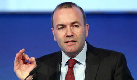 Manfred Weber (CSU) will Donald Trump zur Seite stehen