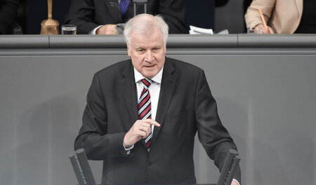 Will die BRD mit bayerischer Härte beglücken: Bundesinnenministe...