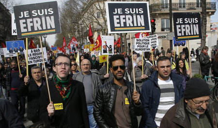 Protest gegen türkischen Angriff: Friedensdemonstration am 24. M...