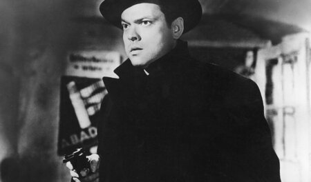 Harry Lime (Orson Welles) muss vor der Polizei fliehen, nachdem ... Harry Lime (Orson Welles) muss vor der Polizei fliehen, nachdem ...