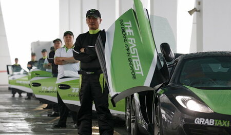Uber-Konkurrent mit Vorteil: Grab-Taxis am Flughafen Singapur Uber-Konkurrent mit Vorteil: Grab-Taxis am Flughafen Singapur