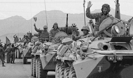 Der Fortschritt dankt ab. Einheiten der UdSSR verlassen Afghanis...