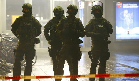 Vermeintlicher Kampf gegen Terroristen und Schwerstkriminelle: E...