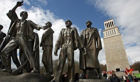 Nach 1990 hieß es, die Erinnerung an den Widerstand im KZ Buchen...