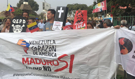 Antimperialistische Demo: Es geht um Themen, die auf dem Amerika... Antimperialistische Demo: Es geht um Themen, die auf dem Amerika...