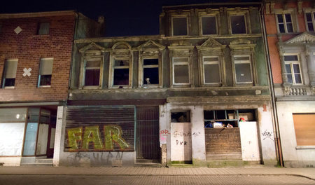 Folgen des Neoliberalismus: Leerstehende Gebäude in Duisburg-Laa... Folgen des Neoliberalismus: Leerstehende Gebäude in Duisburg-Laa...