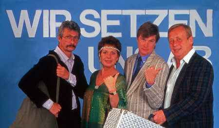 Die »Münchner Lach- und Schießgesellschaft« mit ihrem Programm »... Die »Münchner Lach- und Schießgesellschaft« mit ihrem Programm »...