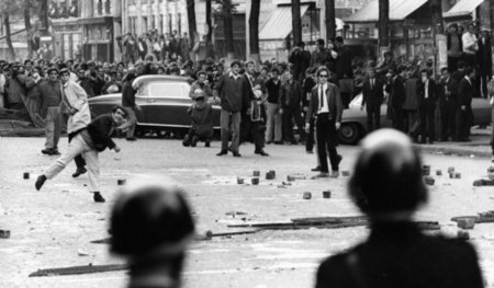 Klare Fronten: Im Mai 1968 kämpften Studenten gemeinsam mit Arbe...