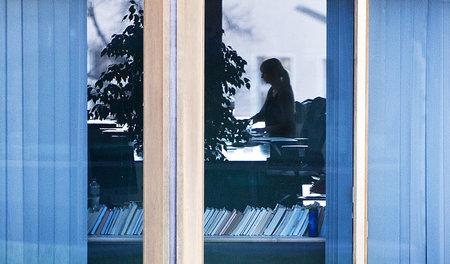 Gleicher Lohn für gleiche Arbeit? Frauen verdienen im Schnitt ei...