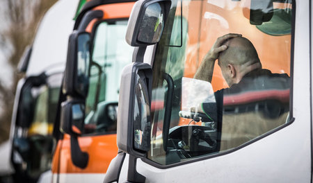 3. April, Autobahnraststätte Rodgau-Weiskirchen in Hessen: Ein L...