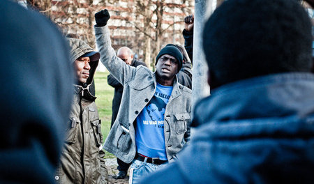 Demonstration zum Gedenken an Oury Jalloh im Januar 2014 in Dess...