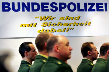 Gibt sich als Freund und Helfer – Einstimmung auf die Fußball-WM...