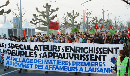 Demonstration gegen die Praktiken der Rohstoffhändler: »Trading ...