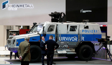 Nicht nur Armeen weltweit kaufen Produkte von Rheinmetall, den »...