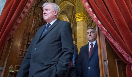 Rechte gegen Rechtsstaat: Horst Seehofer hier noch als bayerisch... Rechte gegen Rechtsstaat: Horst Seehofer hier noch als bayerisch...