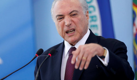 Der illegitime Präsident Temer relativiert die Geschichte, seine...