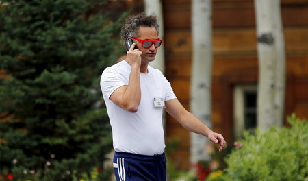 Datenabgreifer sind nicht hip: Palantir-Chef und Axel-Springer-A... Datenabgreifer sind nicht hip: Palantir-Chef und Axel-Springer-A...