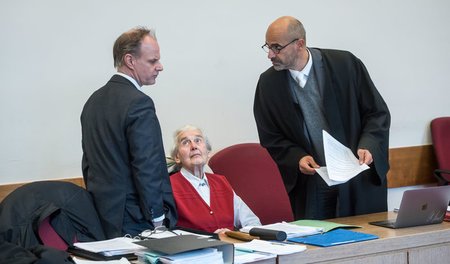 Personifizierte »deutsche Zukunft«? Holocaustleugnerin Ursula Ha...