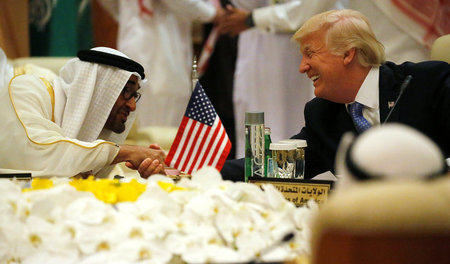 Hier noch alles schick: US-Präsident Donald Trump und Mohammed b... Hier noch alles schick: US-Präsident Donald Trump und Mohammed b...