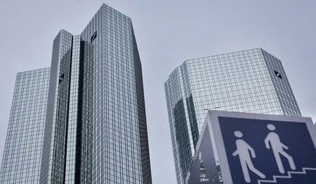 Im Zweifelsfall Jobs schreddern: Deutsche Bank kämpft um bessere...