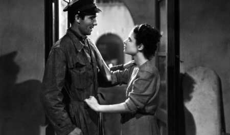 Antonio (Lamberto Maggiorani) und seine Frau Maria (Lianella Car... Antonio (Lamberto Maggiorani) und seine Frau Maria (Lianella Car...
