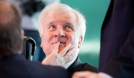 Horst Seehofer (CSU) kommen die Missstände im BAMF gelegen, will...
