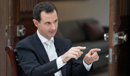 Syriens Präsident Baschar Al-Assad während eines Interviews am 1...