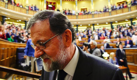 Und tschüs! Mariano Rajoy am Freitag im spanischen Parlament in ...