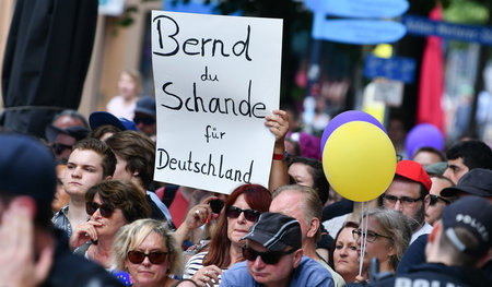 Provokation mit falschem Vornamen: Höcke und seine Anhänger beka...