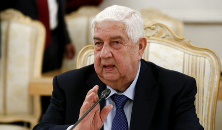 Verweis auf syrische Verfassung: Laut Walid Al-Muallem sind ents... Verweis auf syrische Verfassung: Laut Walid Al-Muallem sind ents...