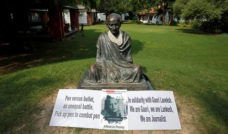 Gewaltlosigkeit sieht anders aus: Wer sich in Indien gegen den E... Gewaltlosigkeit sieht anders aus: Wer sich in Indien gegen den E...