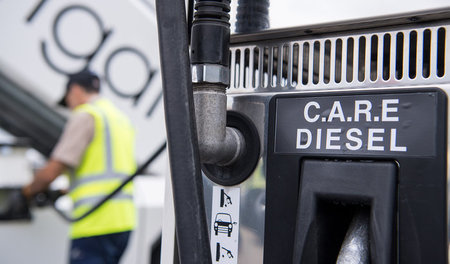 Nicht nur für Nischen: Betankung mit synthetischem Diesel auf de...